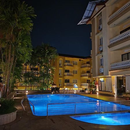 Golden Landmark Green Valley Beach Resort Дона Паула Екстериор снимка