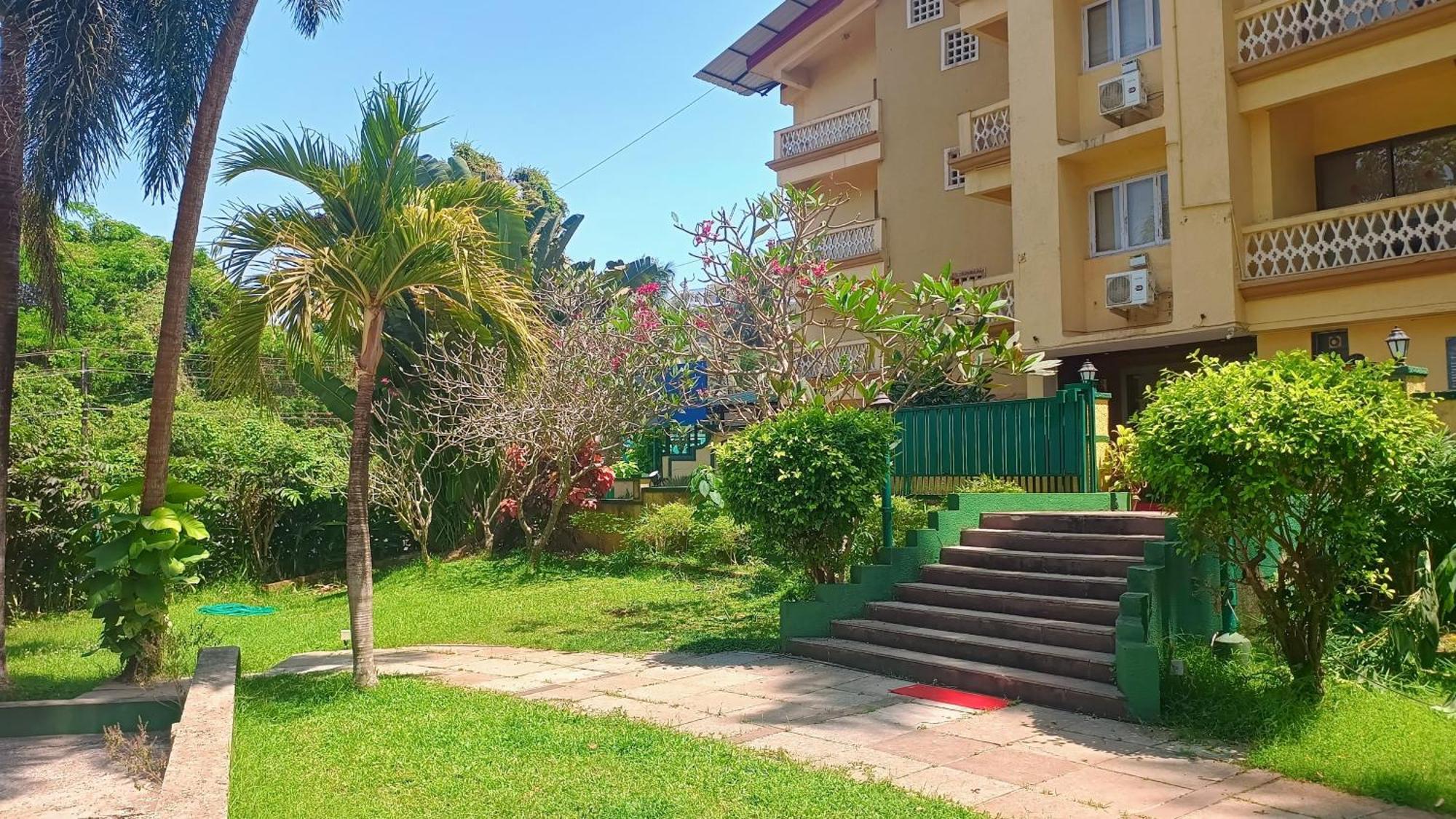 Golden Landmark Green Valley Beach Resort Дона Паула Екстериор снимка
