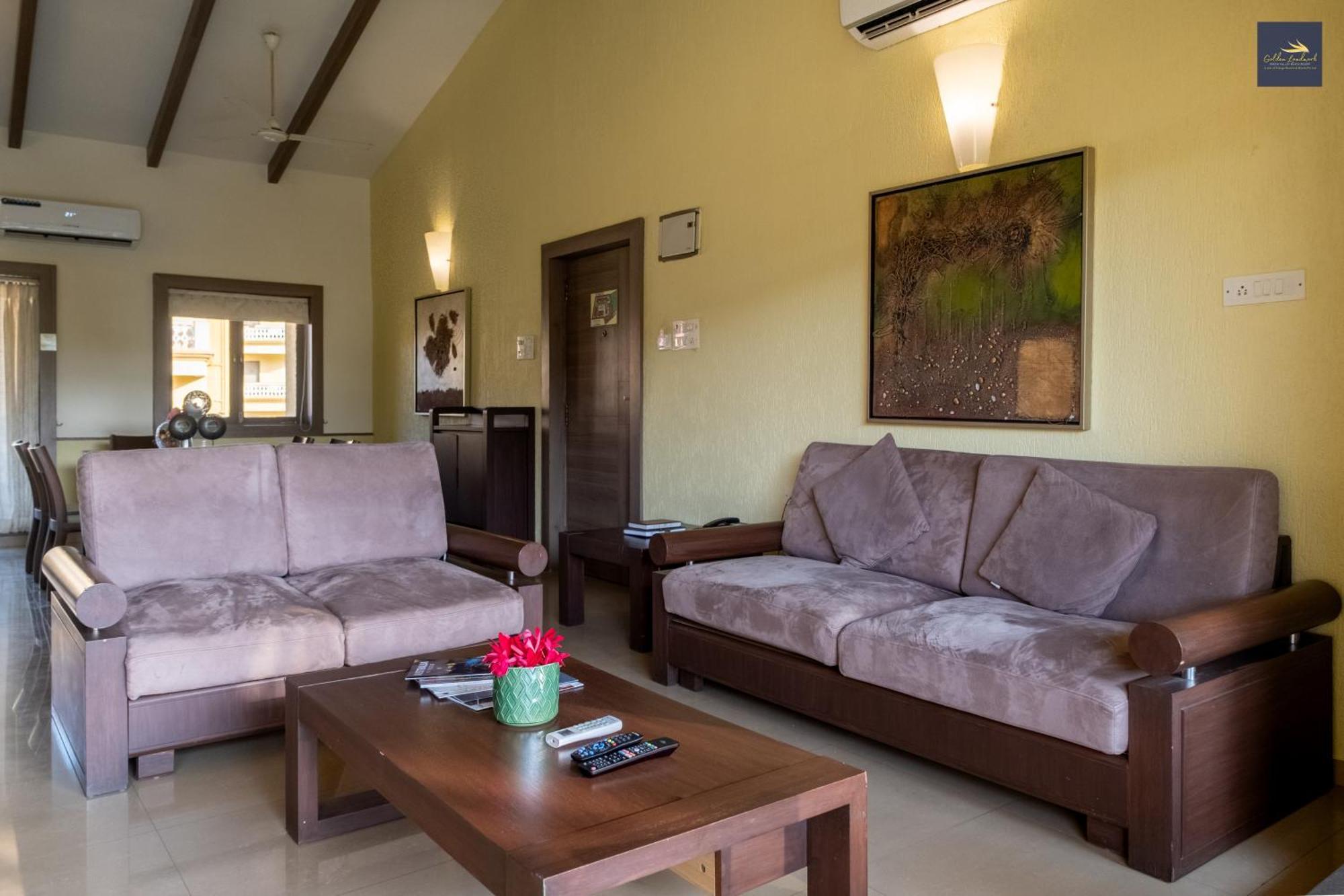 Golden Landmark Green Valley Beach Resort Дона Паула Екстериор снимка