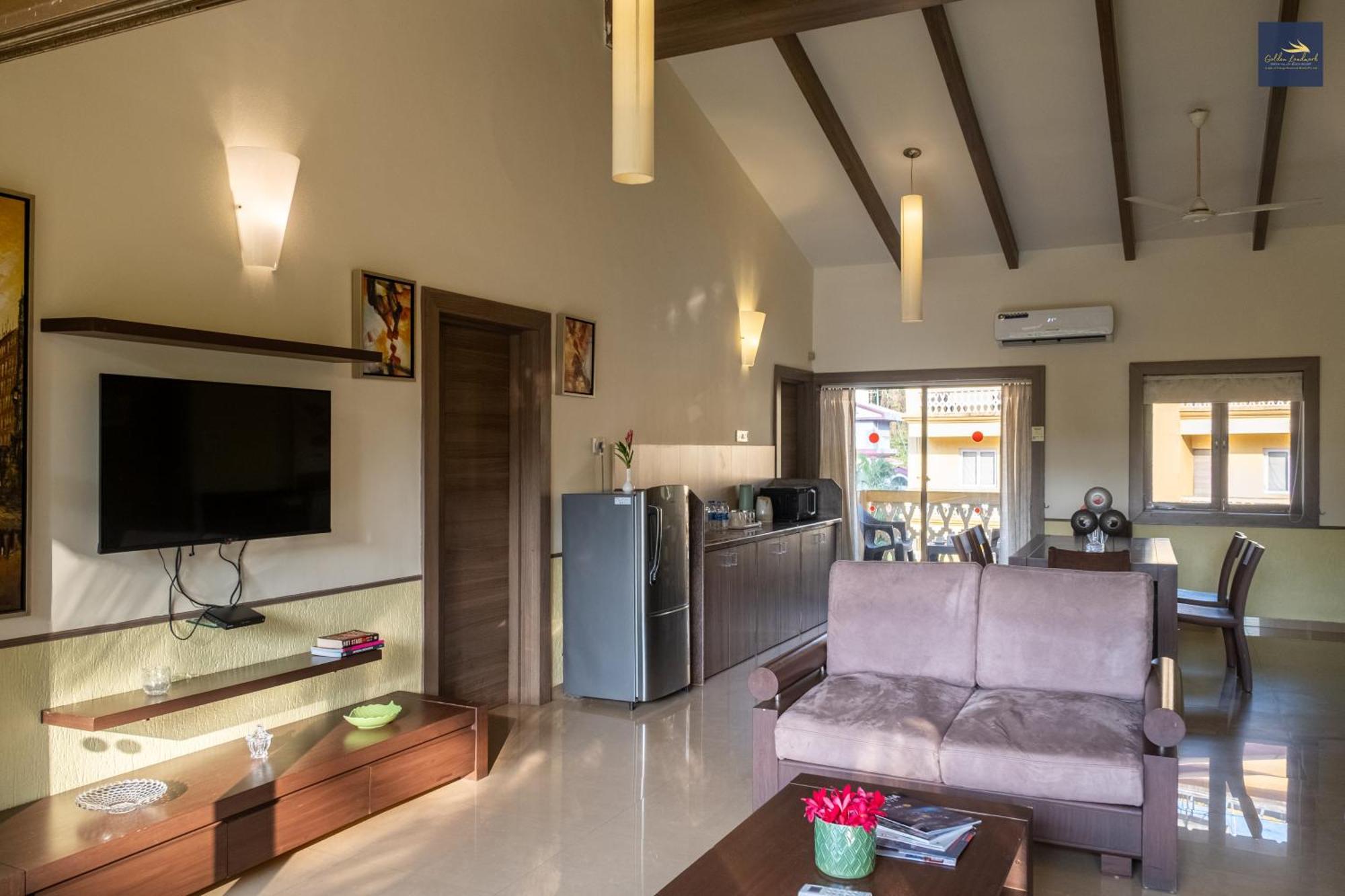 Golden Landmark Green Valley Beach Resort Дона Паула Екстериор снимка