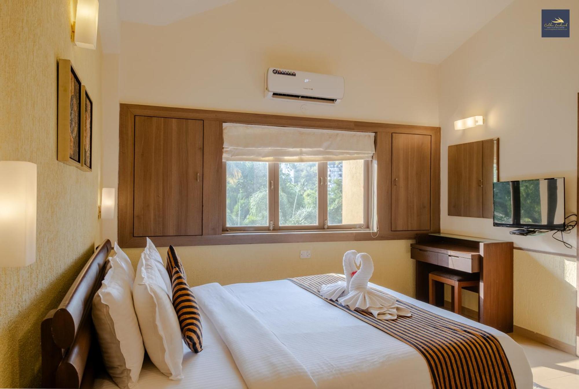 Golden Landmark Green Valley Beach Resort Дона Паула Екстериор снимка